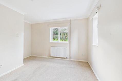 13. CAM04922G0-PR0096-STILL020