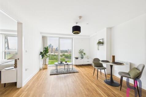 AVAILABLE 6TH AUGUST! Located in the up-and-coming Pomona Island On-site Gym Waterside Views Spacious Balconies Fantastic Transport Links Parking space included