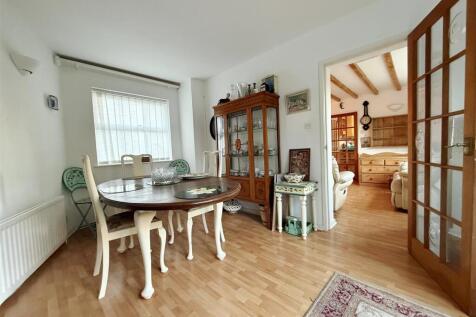 23 Mill Farm Close (8).jpeg