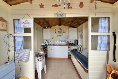 INTERNAL VIEW OF BEACH HUT