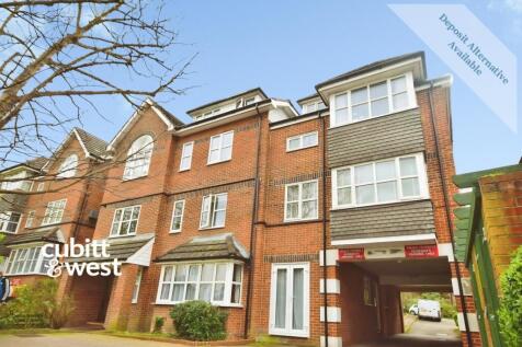 OPEN DAY SATURDAY 11 JULY : Modern studio Apartment within walking distance of Sutton Station.