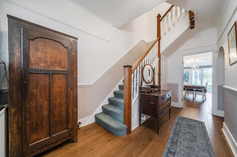 5 bed, 2 bath Semi-Detached in oxford - Photo 3