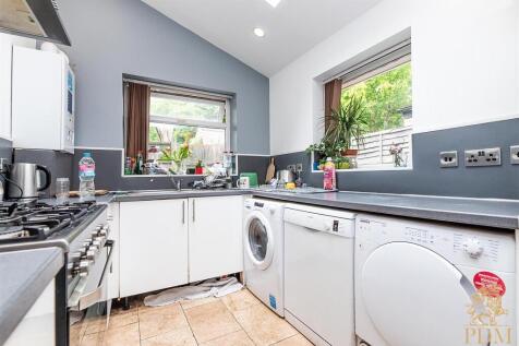 6 Sherwin Grove  (22 of 26).jpg