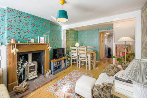 5 Arun Street    ...