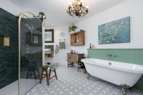 White Swan, 49 High Street