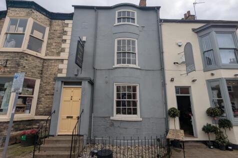 Retail Property (high street) to rent in stokesley