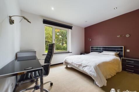 CAM02877G0-PR0053-STILL020