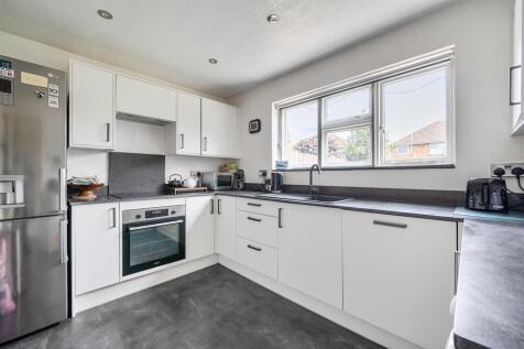 kitchen h.jpg