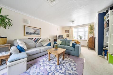 44 Harmans Way