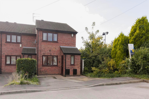 2 Bedroom Terraced in SK2 6HQ
