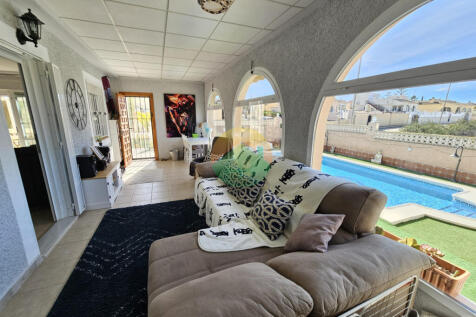 4 Bedroom Detached For Sale-ROA424-2