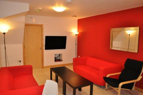 70 bed, 0 bath Terraced in Birmingham - Photo 3