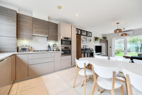 1359749-7-68d66a1...