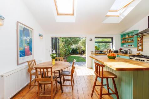 68 Carlyle Road-40.jpg