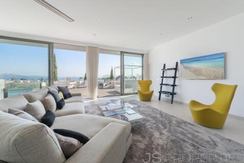 Villa in Puerto Pollensa with Tourists license