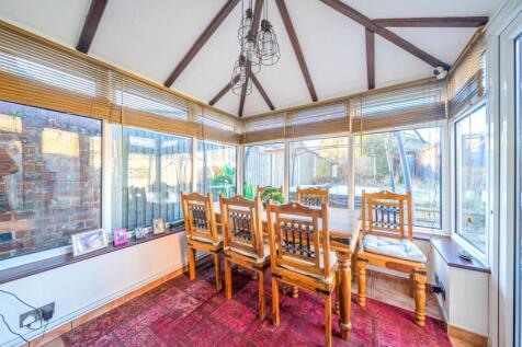 1384771-9-6926d6bdbd089