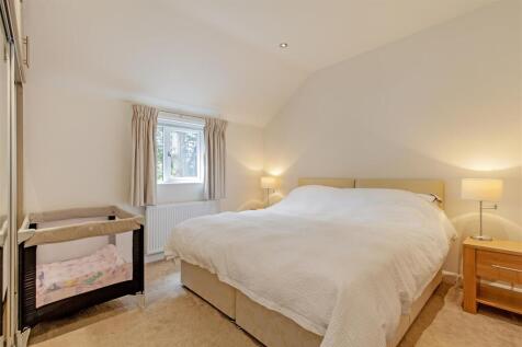 The Stables - Bedroom 1