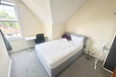 ** Zero Deposit Guarantee Available **
*Available Now* All Bills Included* Furnished Rooms* Double Bedrooms* Four WC/s* On Road Parking* B18 Close To City Centre* Eight Bedroom House Share*