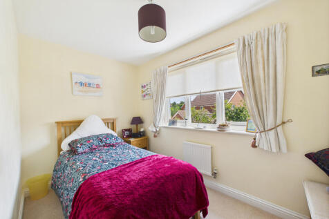 CAM05454G0-PR0012-STILL014