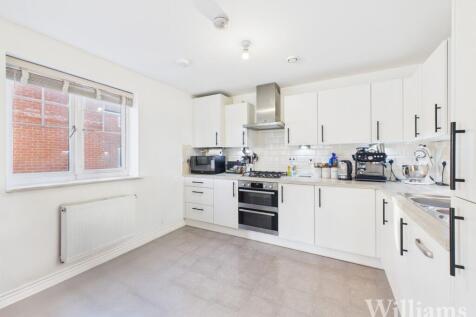 Kitchen/Living Area