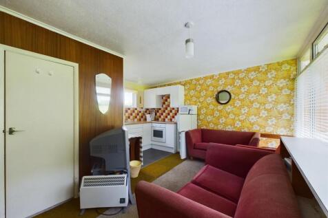 CAM02546G0-PR0190-STILL004.jpg