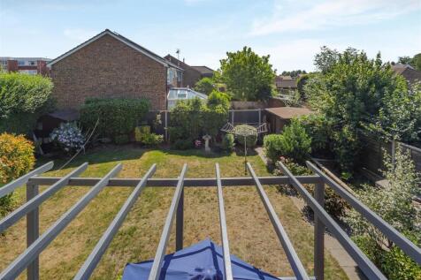 8698236-exterior01.jpg