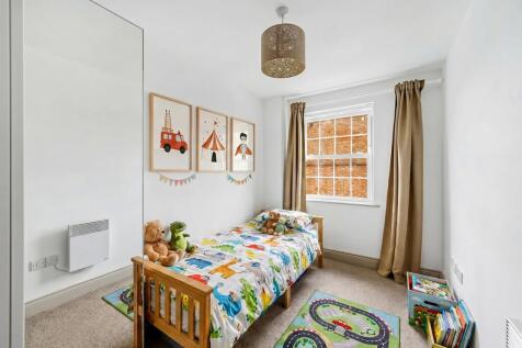 5 Wellington Place-9ms.jpg