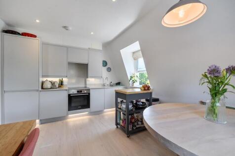 Reception/Kitchen