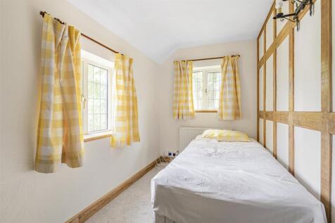 Vale Cottage, 4 Butchers Lane, Pattishall (37).JPG