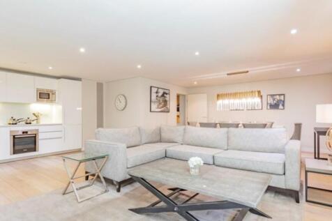 This luxury apartment comprises spacious living(125 Sq.Metres) and entertaining space with a beautiful, large reception/dining room with great views overlooking the canal and the pocket park. A superb