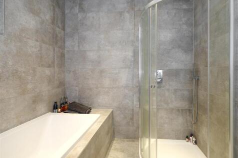 HOUSE BATHROOM
