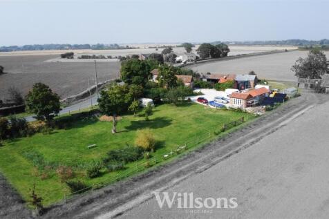 Paddock & Ponds