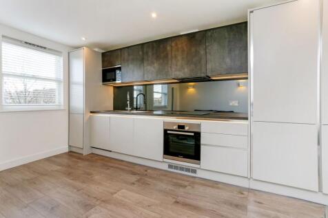 Open-Plan Kitchen/Lounge