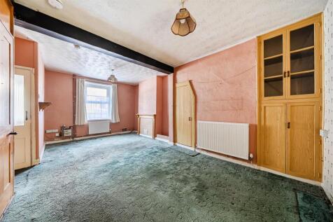 Sitting/Dining Room