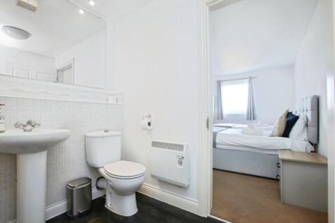 Master En-suite