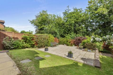 5 Clinkard Place, HP14 3HQ-1.jpg
