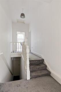 Lea Bridge Road, E10