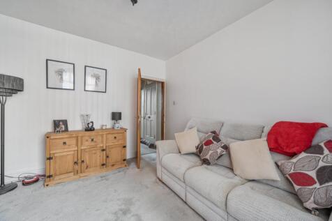 1347644-4-68b5c786d60ff