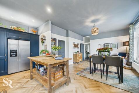 Open-Plan Kitchen/Dining/Living Area