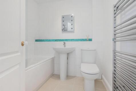 ST THERESA CLOSE (10).jpg