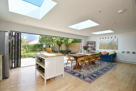 Open Plan Living/Kitchen