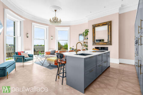 Kitchen / Living / Dining