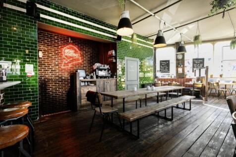 184 Well Street 12.jpg