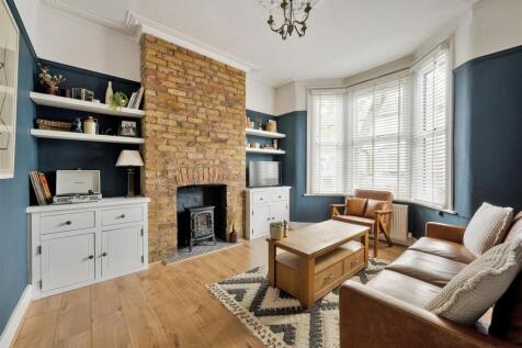Tweedmouth Road, E13