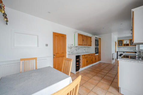 1327505-10-6877b9...