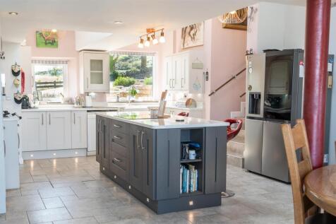 Interior - Ty Mawr, Llanddona-10.jpg