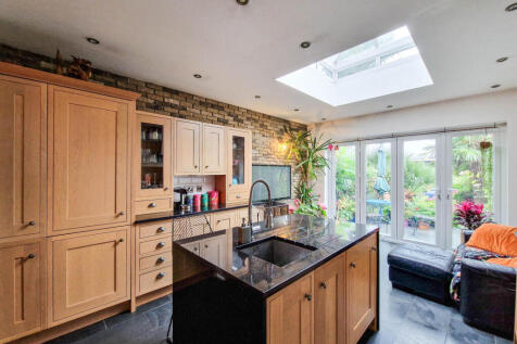 Kitchen With Central Island