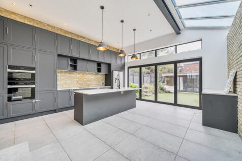 1347707-6-68b718e...