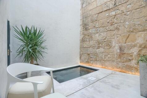 Patio 1 - 5