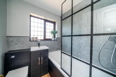 Webbs Estate Agents-20.jpg